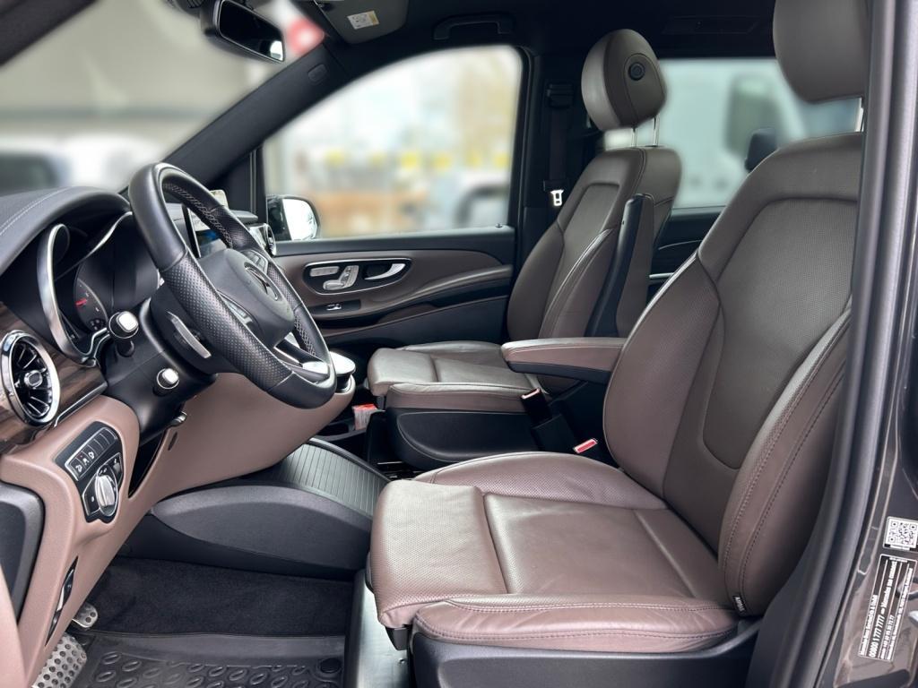 Mercedes-Benz V 300 2022