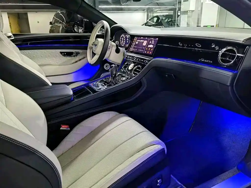 Bentley Continental 2023