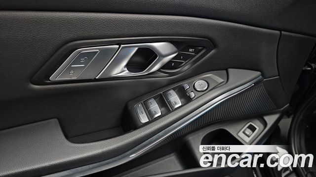 BMW 3 серии 2022