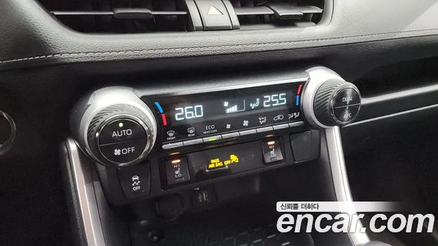 Toyota RAV4 2025