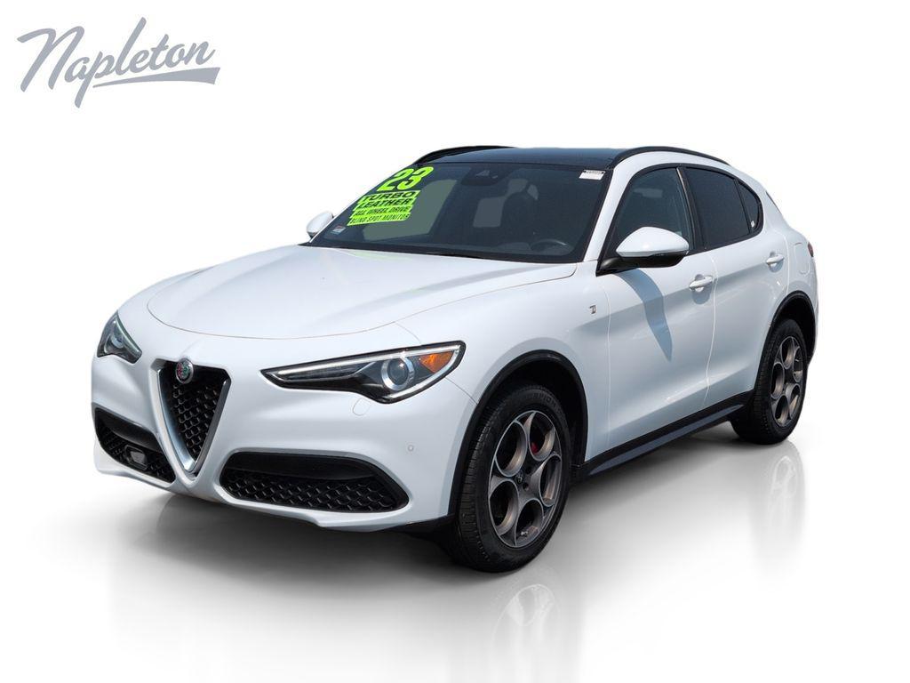 Alfa Romeo Stelvio 2023