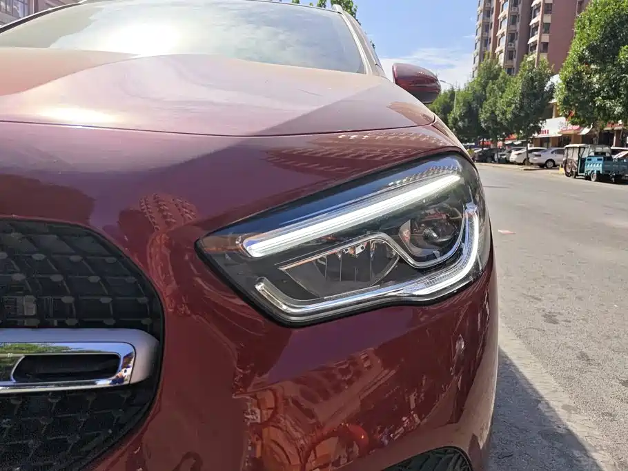 Mercedes-Benz GLA 2023