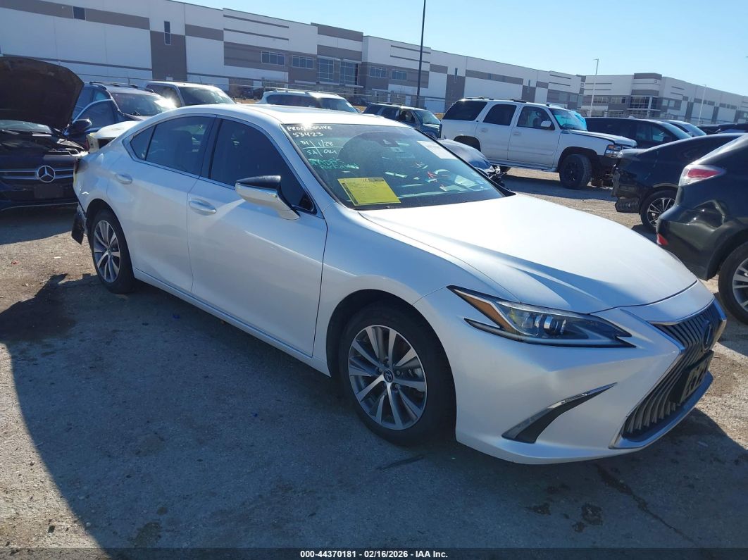 Lexus ES 2021