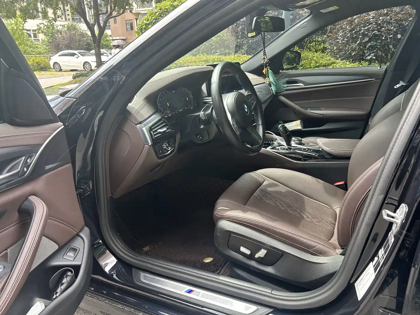 BMW 5 серии 2023