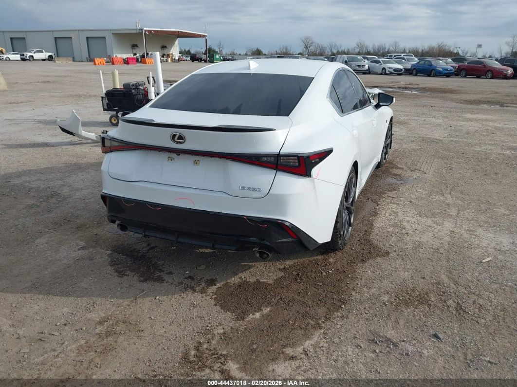 Lexus IS 2023