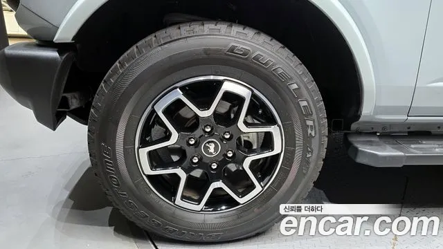 Ford Bronco 2024