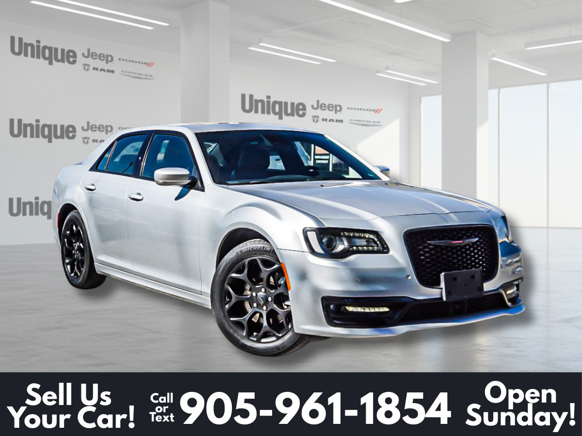 Chrysler 300 2023