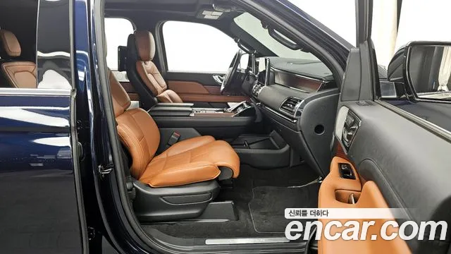 Lincoln Navigator 2021