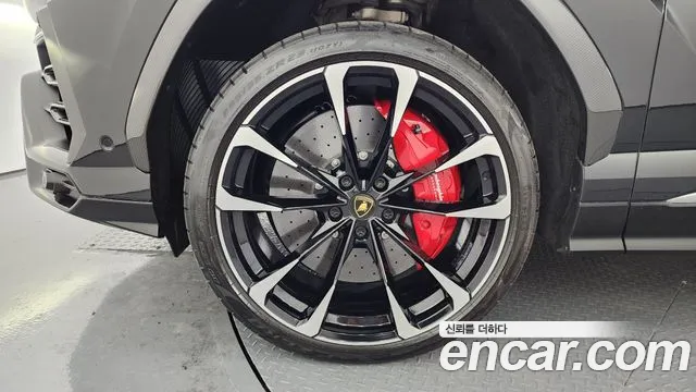 Lamborghini Urus 2022