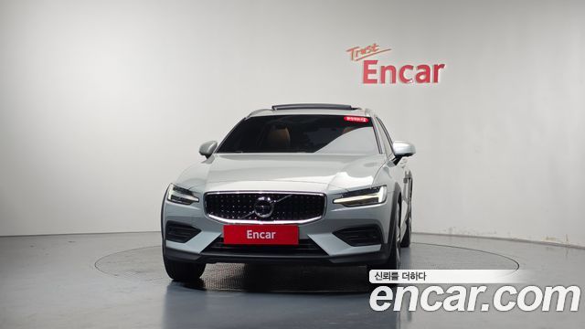Volvo V60 2021