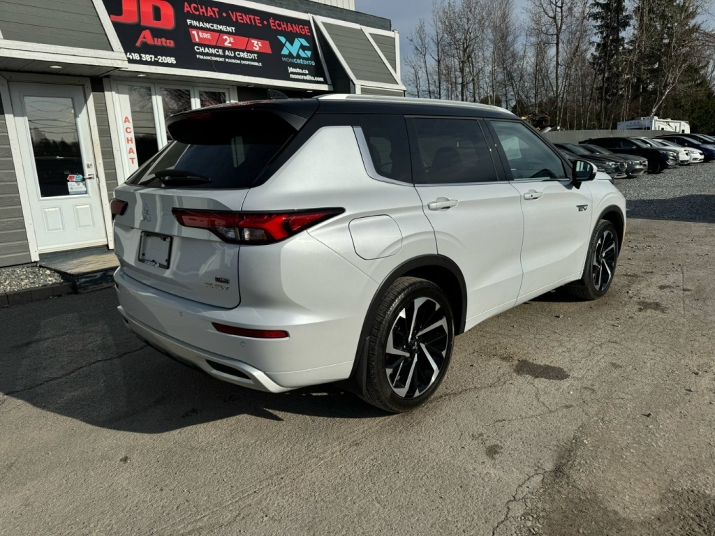 Mitsubishi Outlander 2025