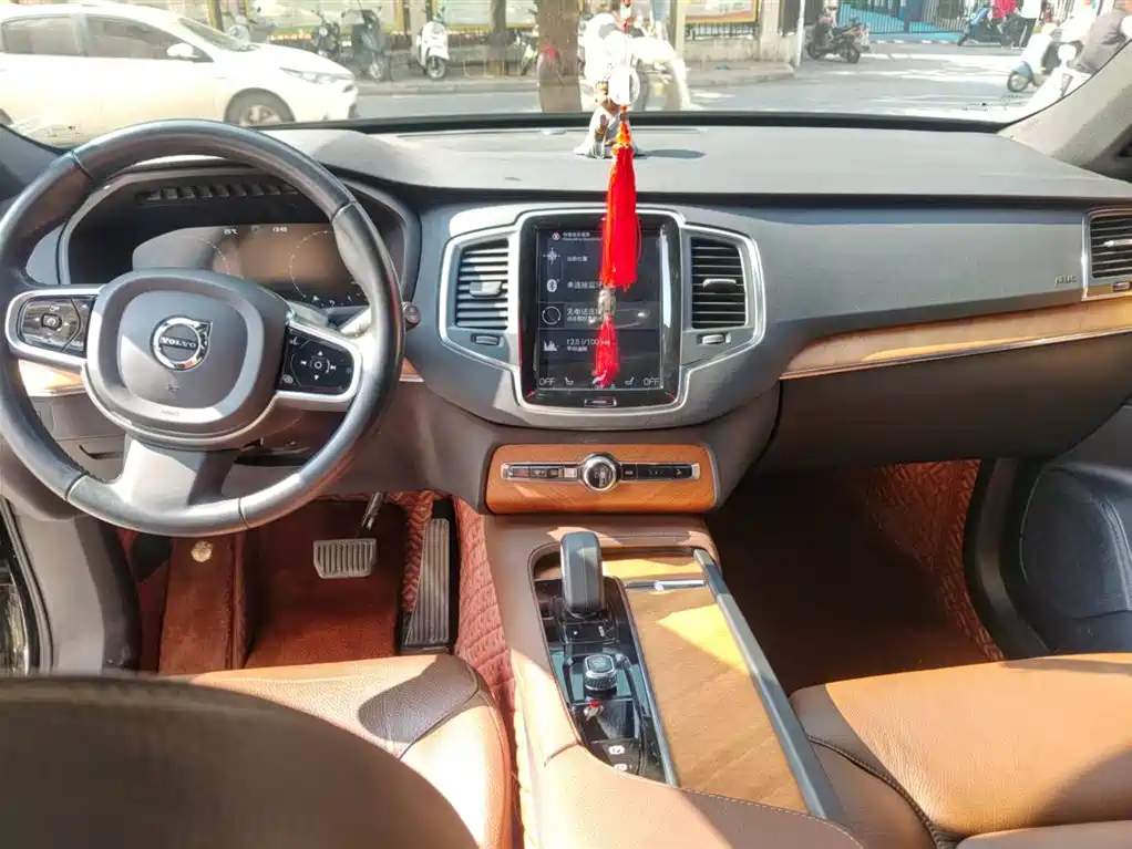 Volvo XC90 2021