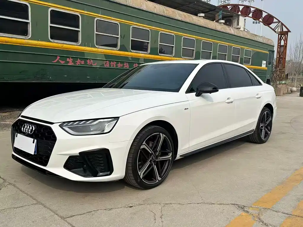 Audi A4 2025