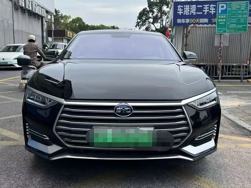 BYD E9 2021