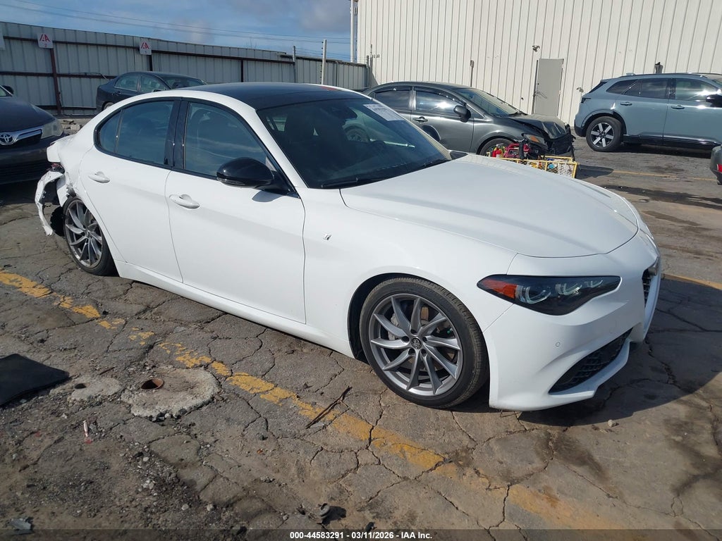 Alfa Romeo Giulia 2024