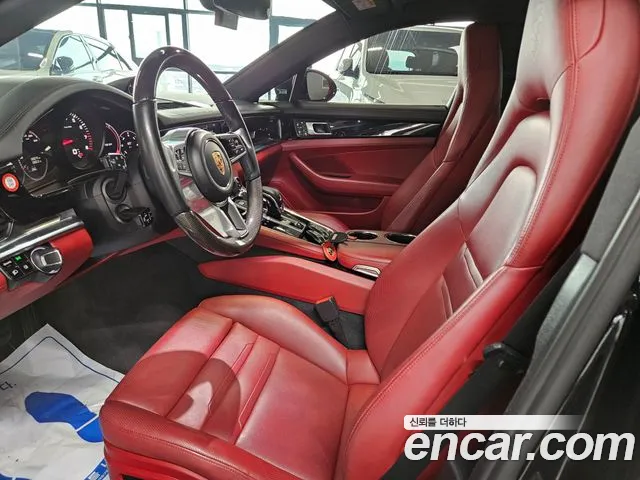 Porsche Panamera 2020