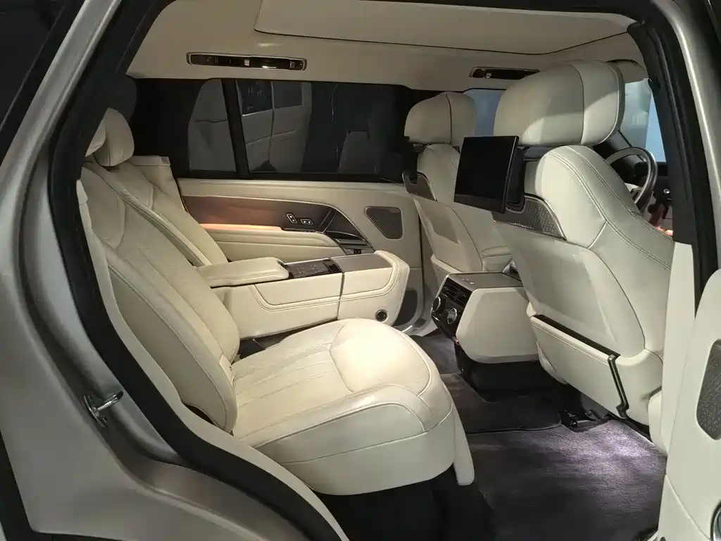 Land Rover Range Rover 2023