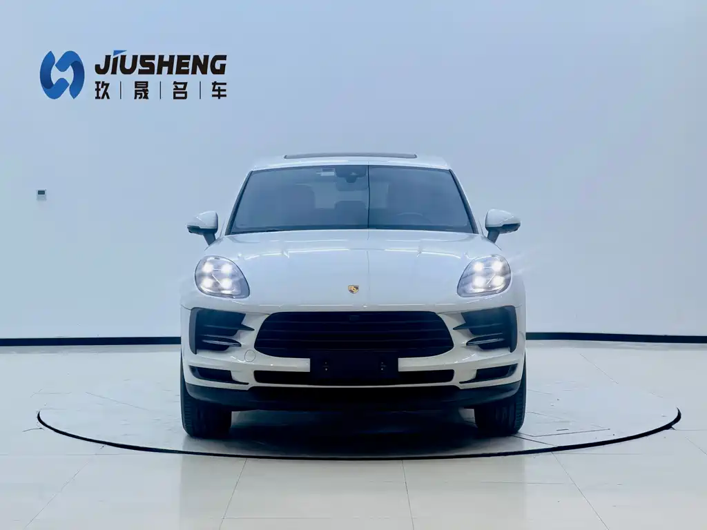 Porsche Macan 2021
