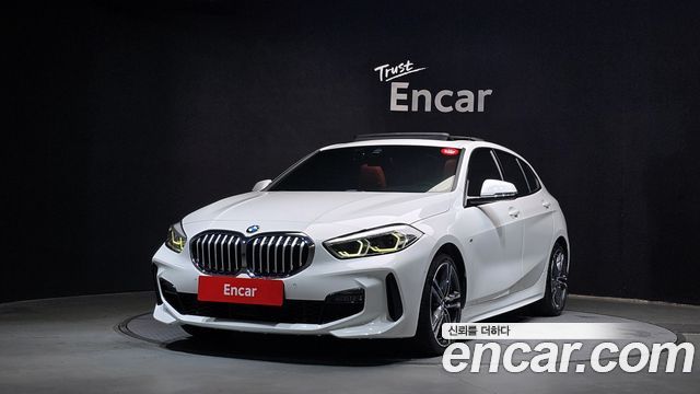 BMW 1 серии 2021