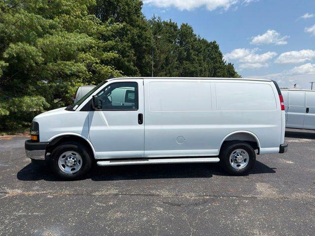 Chevrolet Express 2025