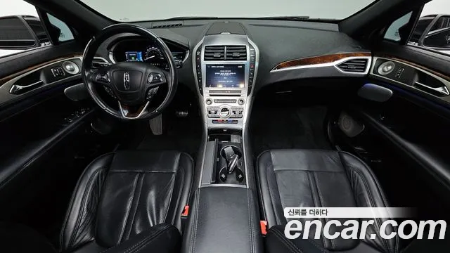Lincoln MKZ 2020
