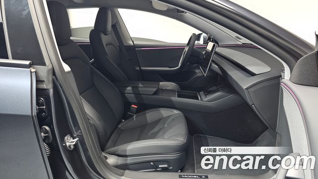 Tesla Model 3 2025