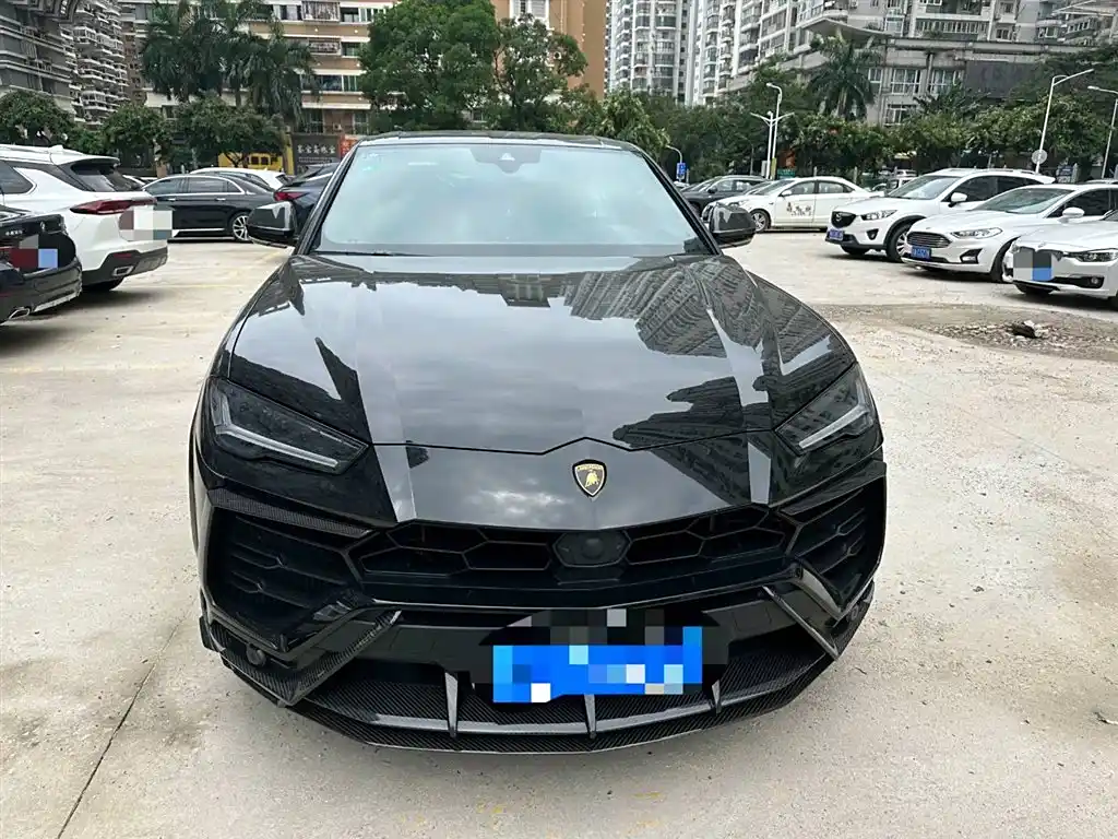 Lamborghini Urus 2020