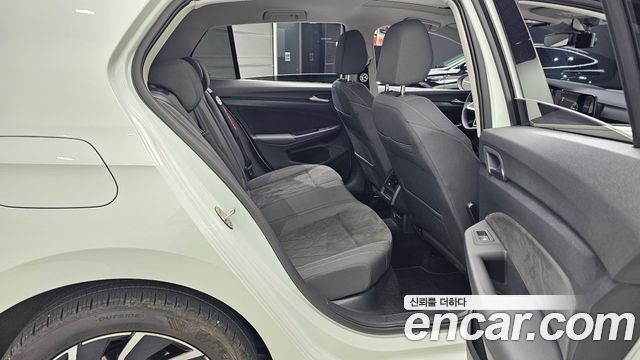 Volkswagen Golf 2023
