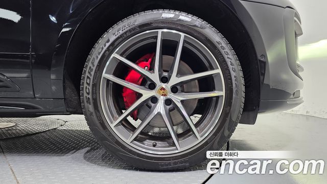 Porsche Macan 2022
