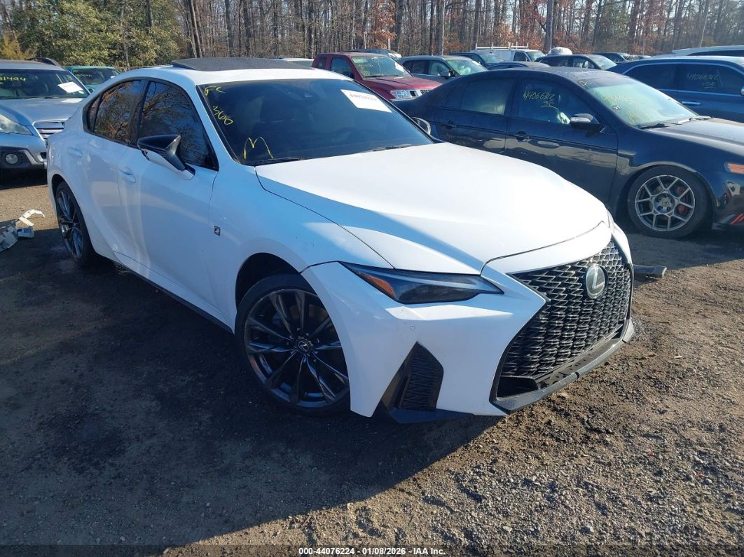 Lexus IS 2024