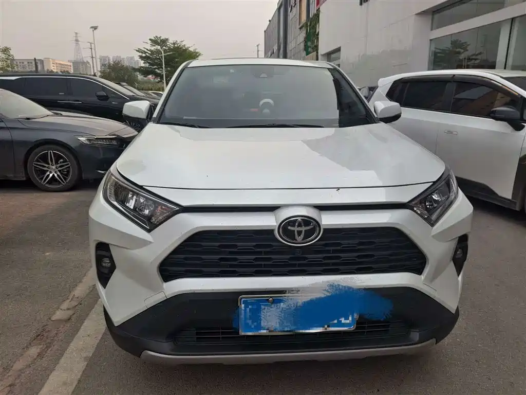 Toyota RAV4 2023