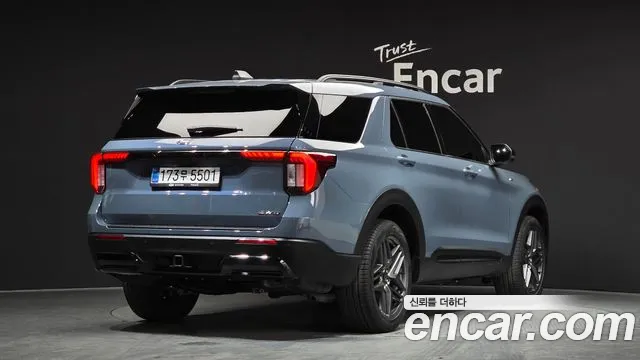 Ford Explorer 2025