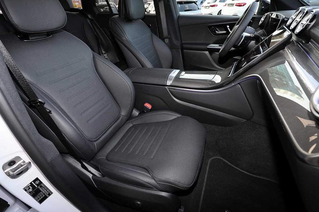 Mercedes-Benz GLC 300 2025
