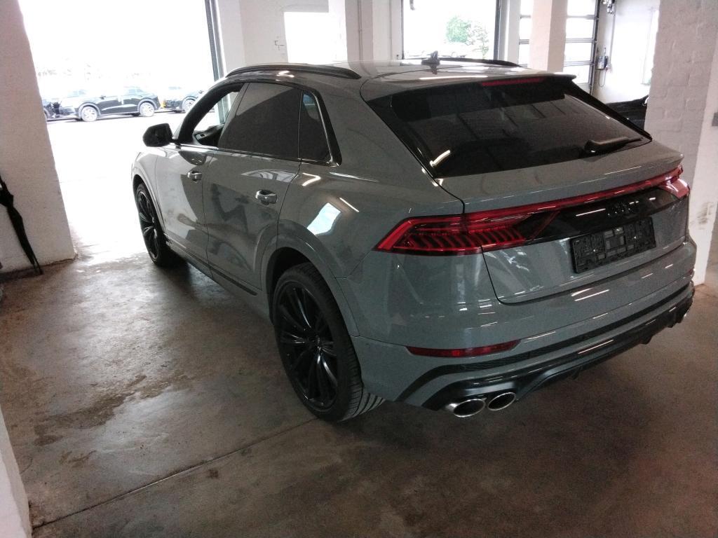 Audi SQ8 2023