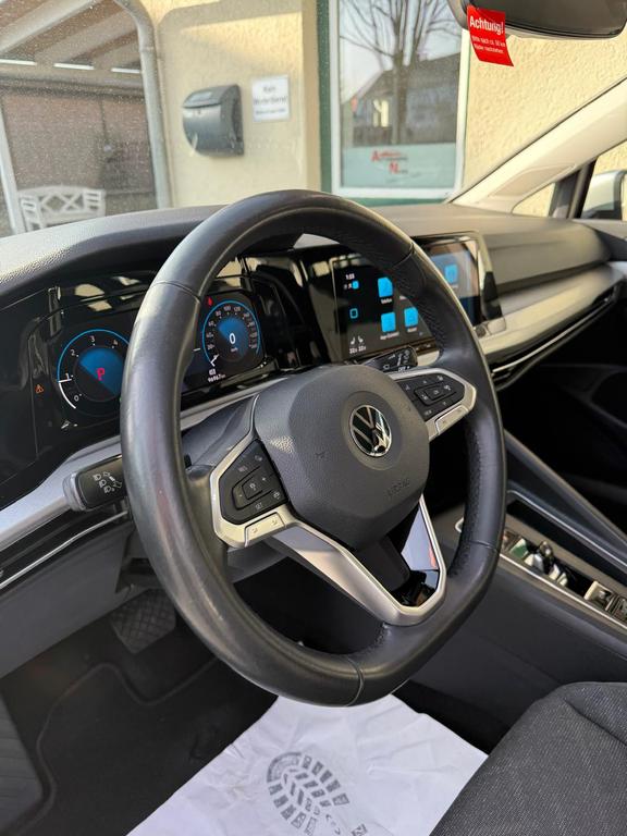 Volkswagen Golf 2021