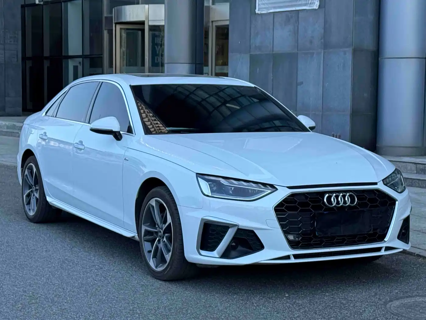 Audi A4 2025