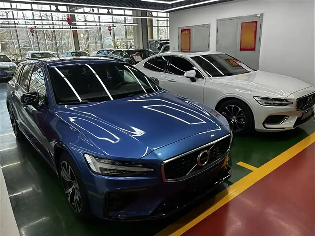 Volvo V60 2020