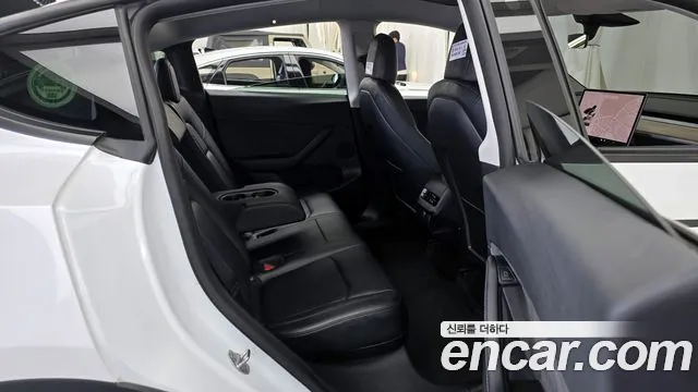 Tesla Model Y 2022