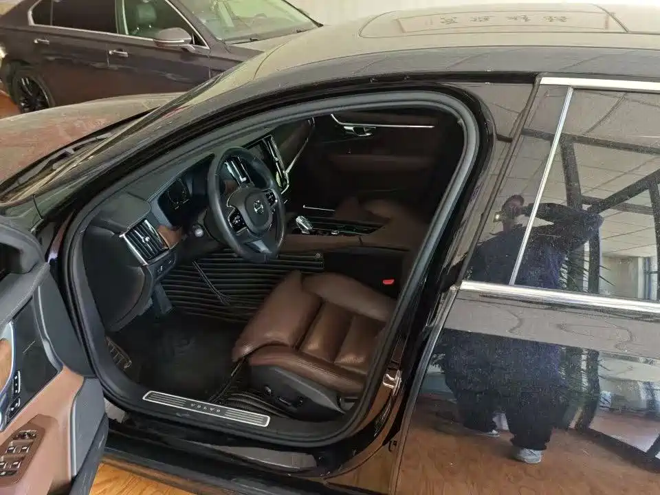 Volvo S90 2021
