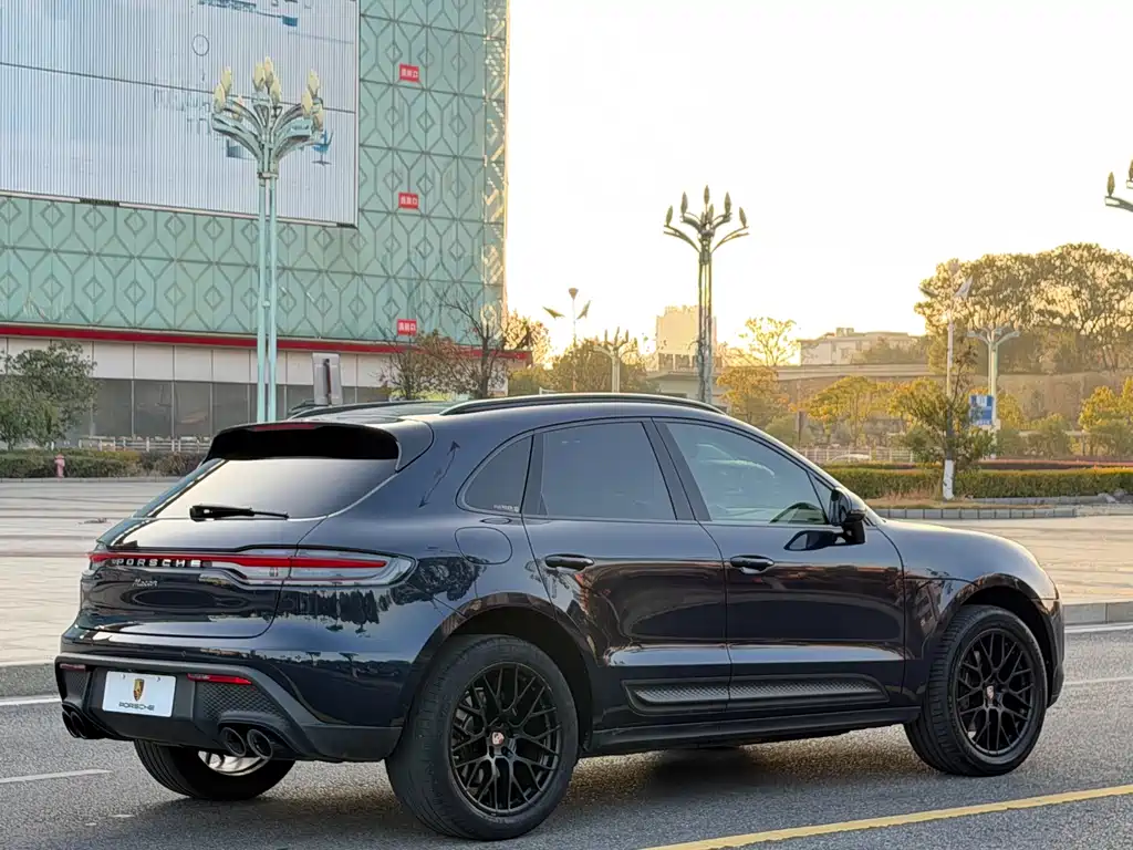 Porsche Macan 2023