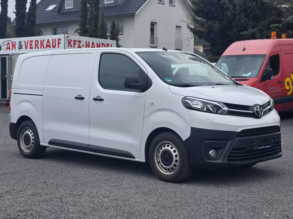 Toyota PROACE (VERSO) 2023