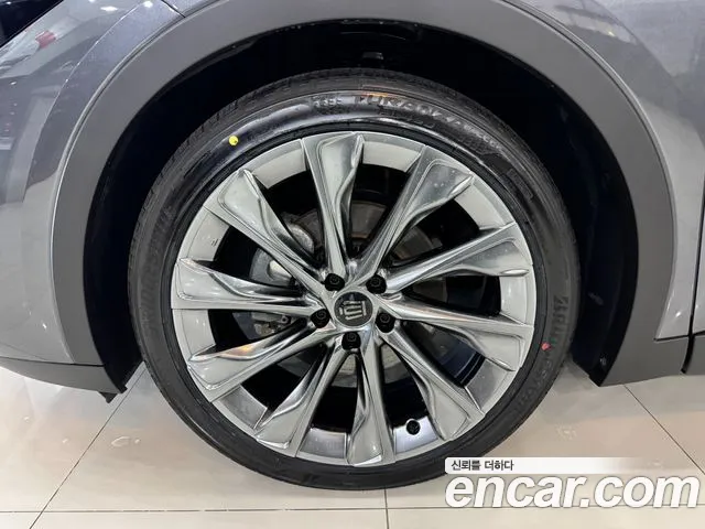 Toyota Crown 2024