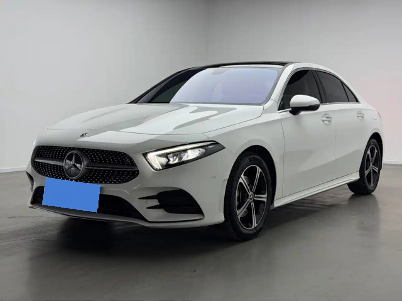 Mercedes-Benz A-Класс 2022