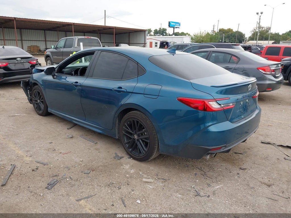Toyota Camry 2025