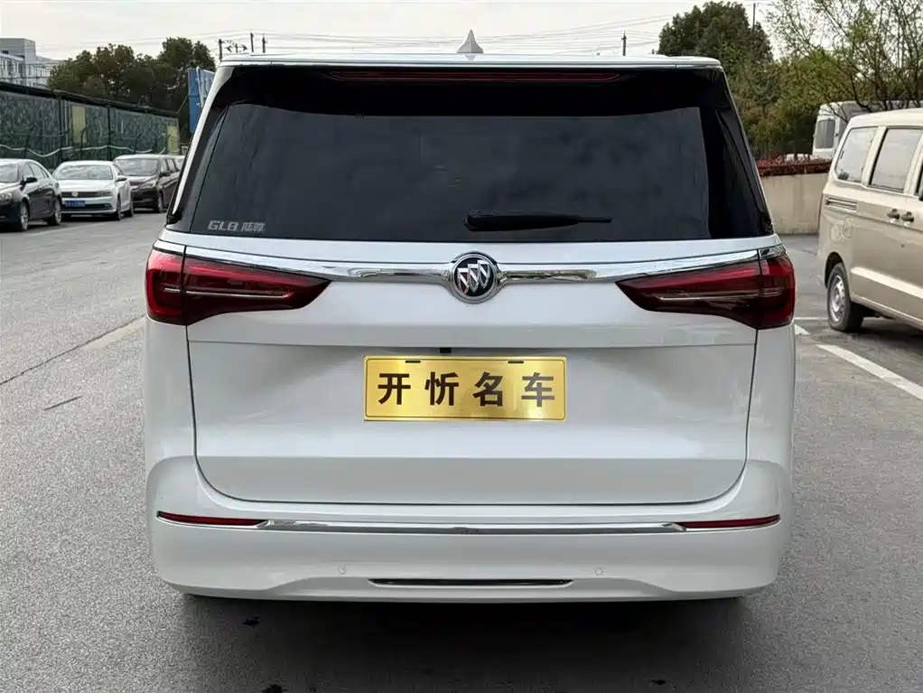 Buick GL8 2021