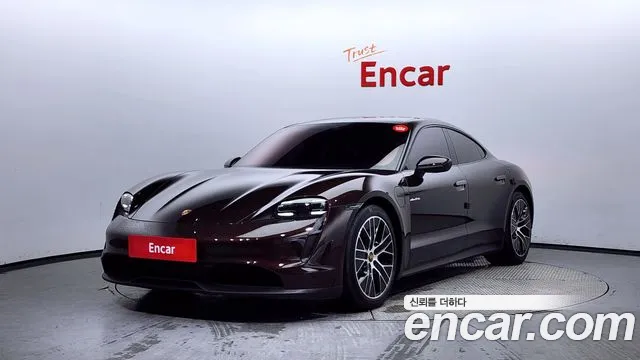 Porsche Taycan 2023