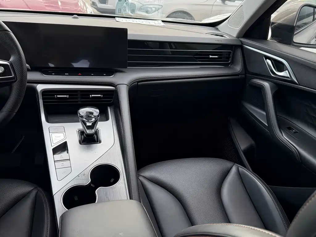 Roewe RX5 2023