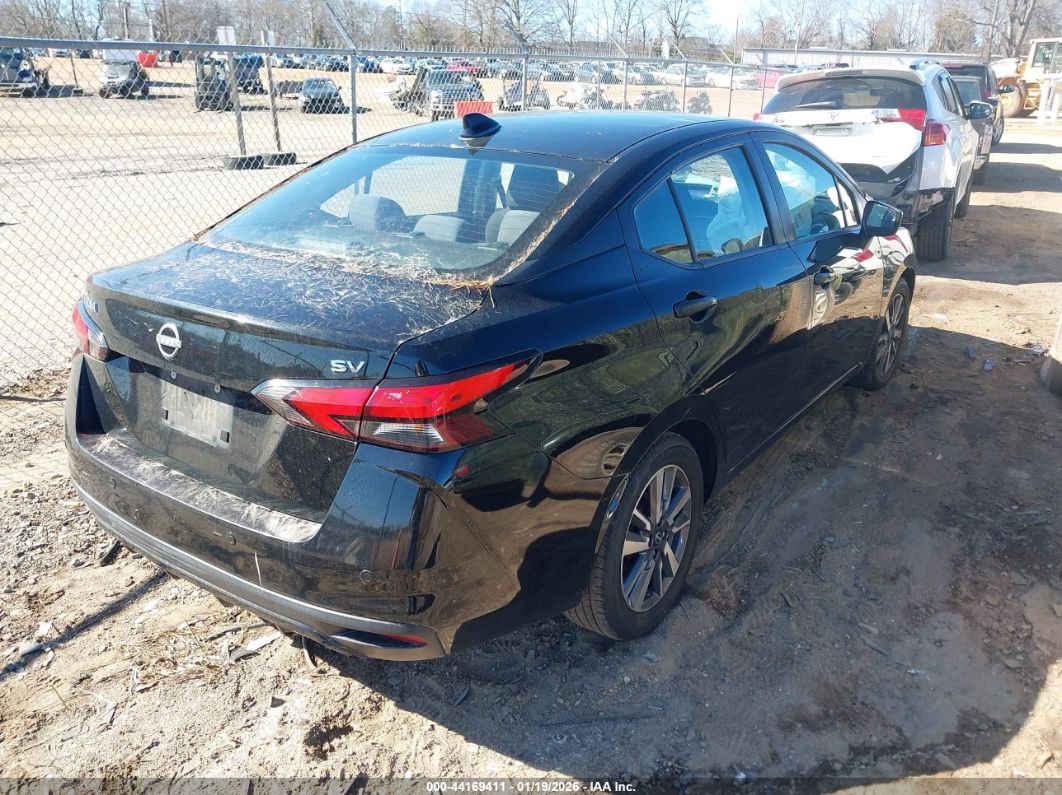 Nissan Versa 2023