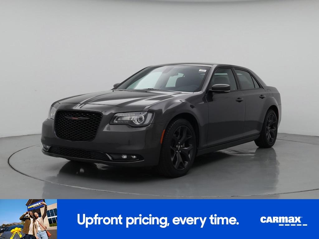 Chrysler 300 2023
