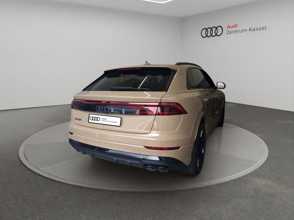Audi SQ8 2025